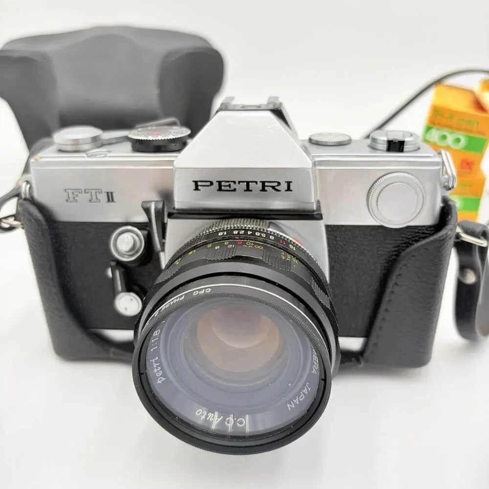 Petri FT II 35mm SLR Camera Kit CANON FD Lens 55mm f/1.8 Flash Case Key